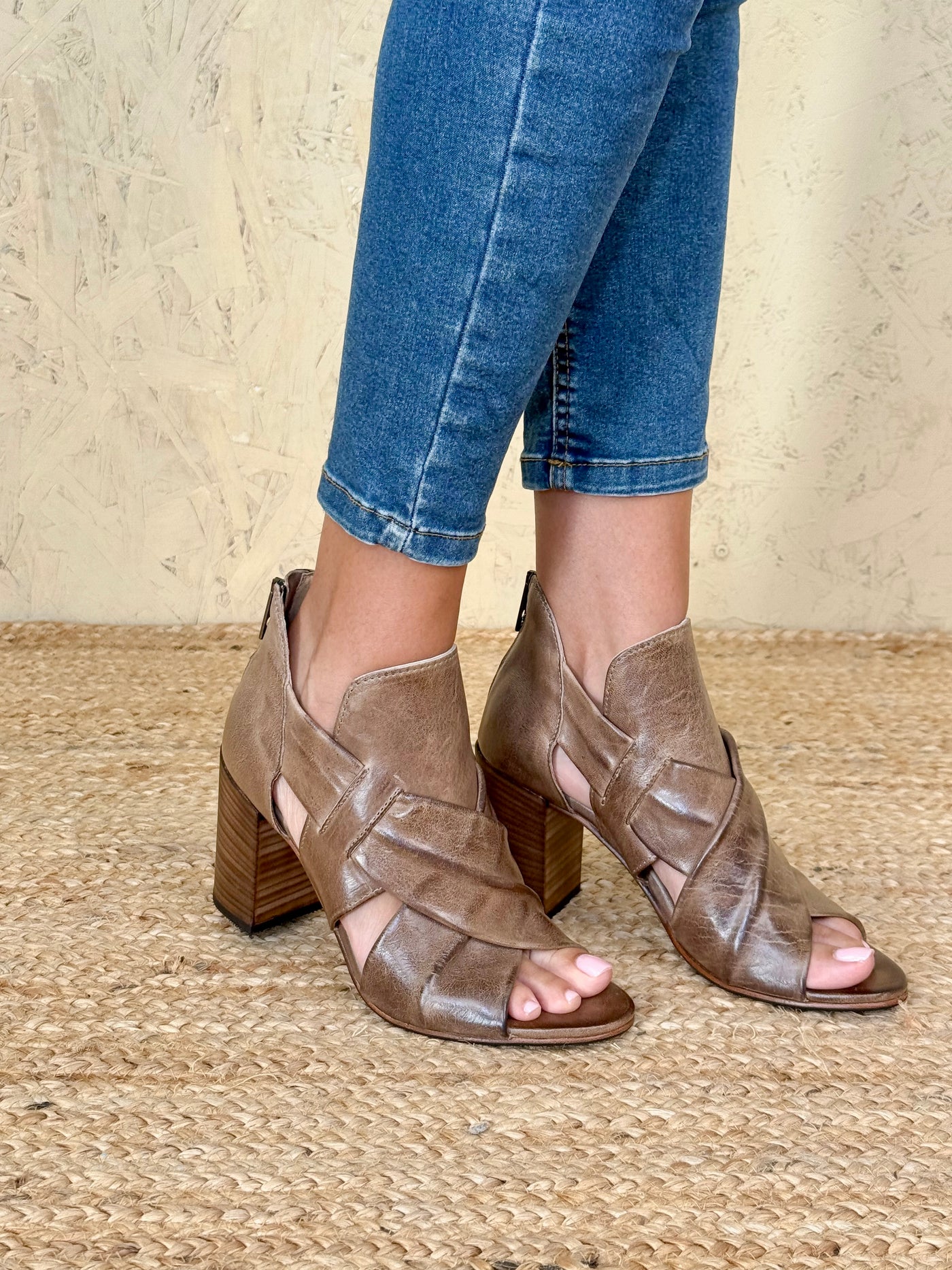 2311 LUISA - benheart.it