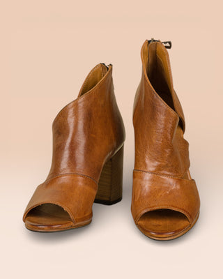 Front view of Aria V443 women's block heel sandals in cerro buffalo leather with open toe and overlapping front design.