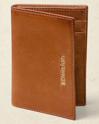 Portacarte Berlino Benheart | Made in Italy, Made with Heart in pelle di agnello color cuoio con logo impresso