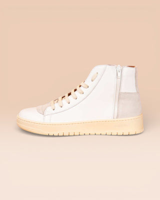 Benheart Bonetti 8473 unisex white leather high-top sneakers with rubber soles, side view.