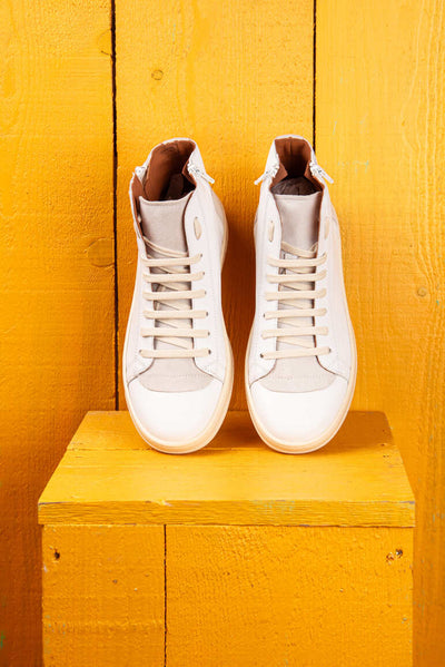 Benheart Bonetti 8473 unisex white leather high-top sneakers with rubber soles, top view.
