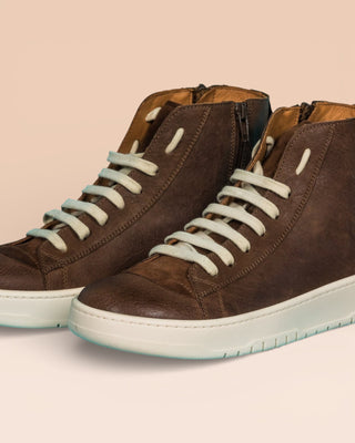 Benheart Bonetti 8473 unisex brown leather high-top sneakers with rubber soles, close up view.