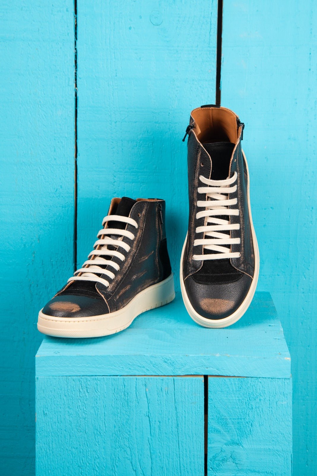 Benheart Bonetti 8473 unisex black beige leather high-top sneakers with rubber soles, front angled and top view.