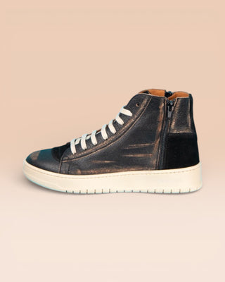 Benheart Bonetti 8473 unisex black beige leather high-top sneakers with rubber soles, side view.