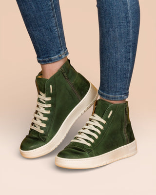 Benheart Bonetti 8473 Unisex Green Leather High-Top Sneakers Worn by a Female Model.