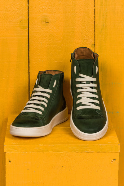 Benheart Bonetti 8473 unisex green leather high-top sneakers with rubber soles, front angled and top view.