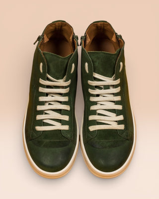 Benheart Bonetti 8473 unisex green leather high-top sneakers with rubber soles, top view.