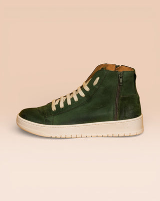 Benheart Bonetti 8473 unisex green leather high-top sneakers with rubber soles, side view.