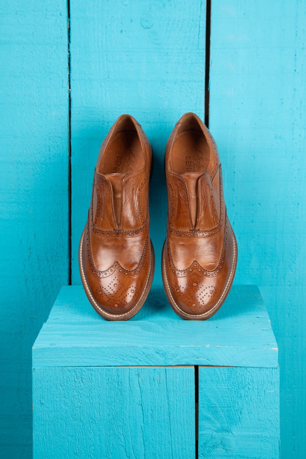 Top view of Benheart Colombo 7543 men’s cerro leather slip-on brogue shoes.
