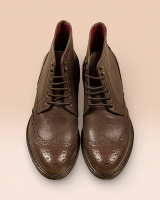 Top view of Benheart Daniel men’s brown leather lace-up brogue ankle boots with wingtip design
