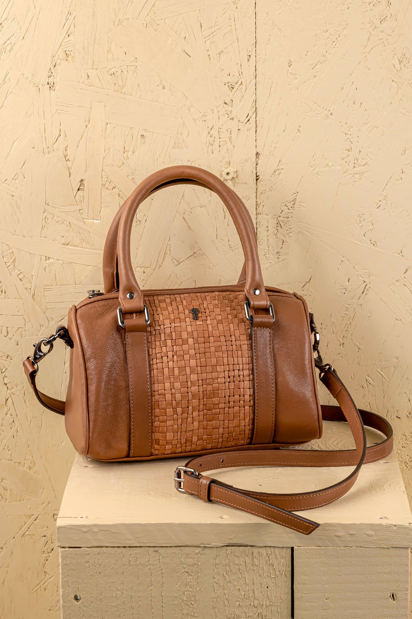 Benheart Dom Intrecciata tan leather bag, handcrafted in Florence, woven design, front angled view.