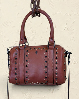 Borsa bowler Benheart | Made in Italy, Made with Heart in pelle di agnello marrone con borchie decorative