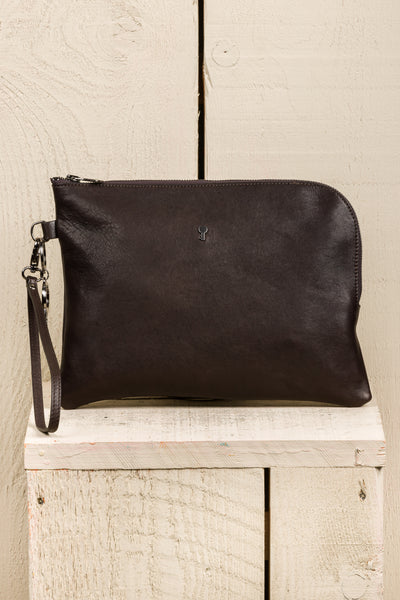 Benheart Gigi leather pouch in dark brown, handcrafted in Italy, front view.