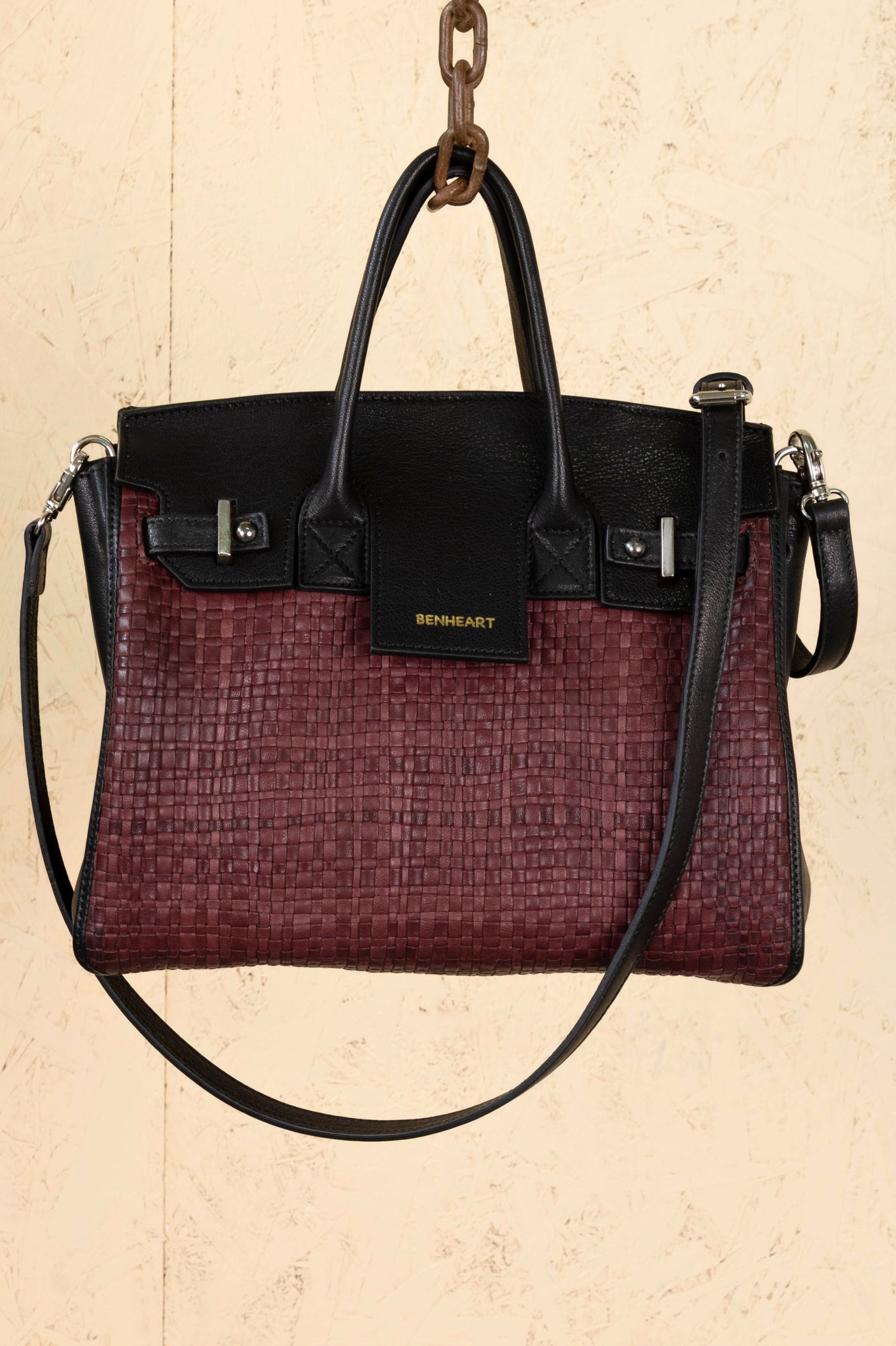 Front view of the Ginevra Small Intrecciata bag in Plum color, handcrafted in Italy by Benheart.