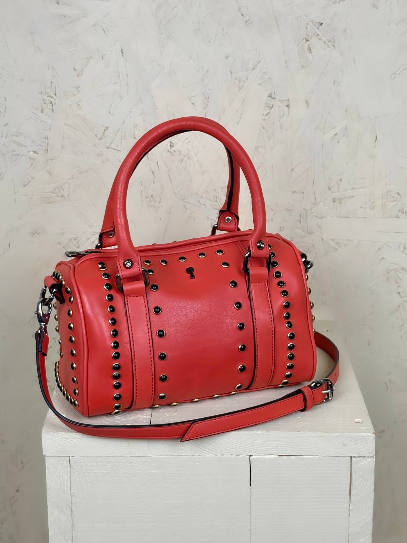 DOM BORCHIATA ROSSO - Bauletto Borchiato