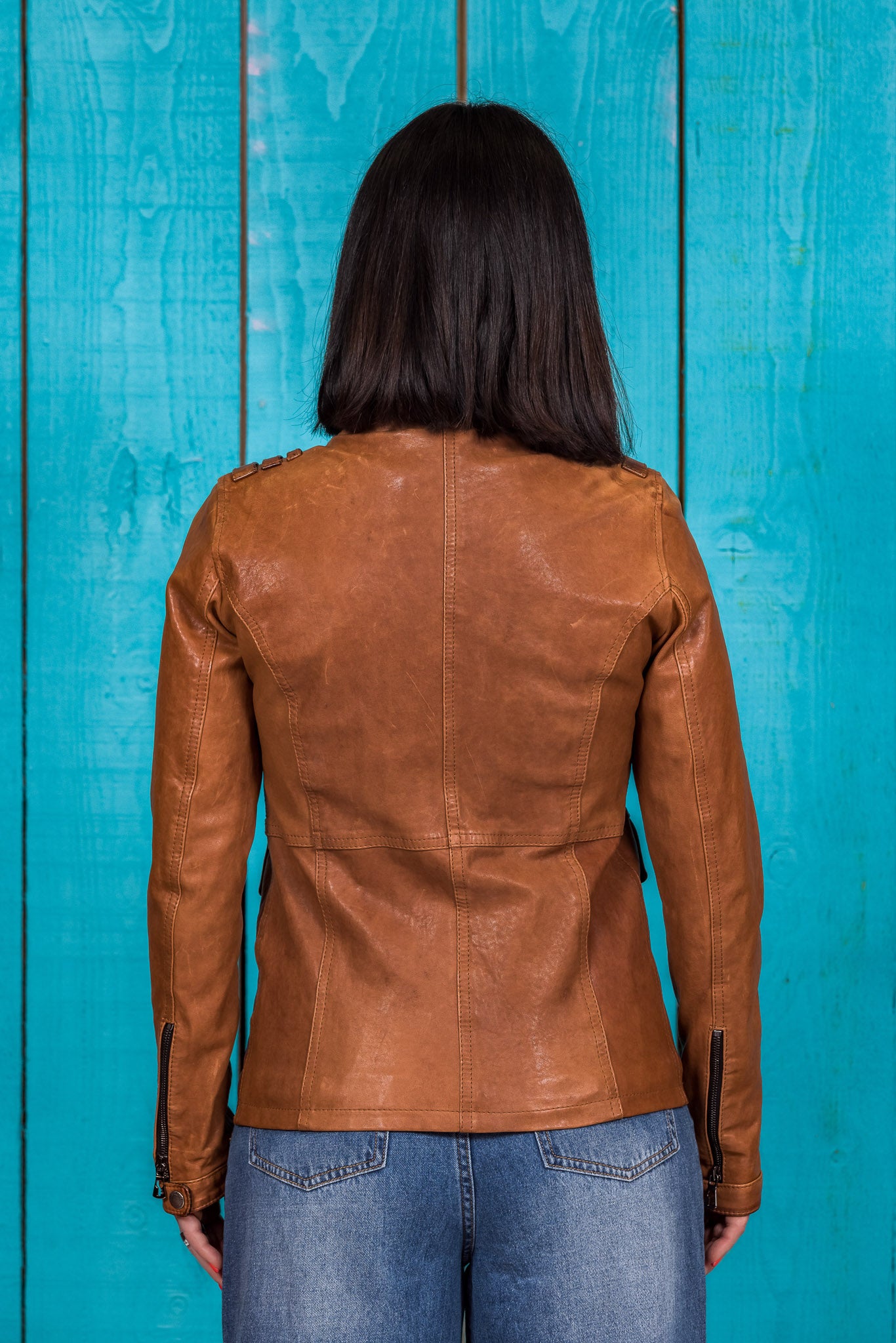 Back view of Ilary women's cuoio leather jacket by Benheart on model.