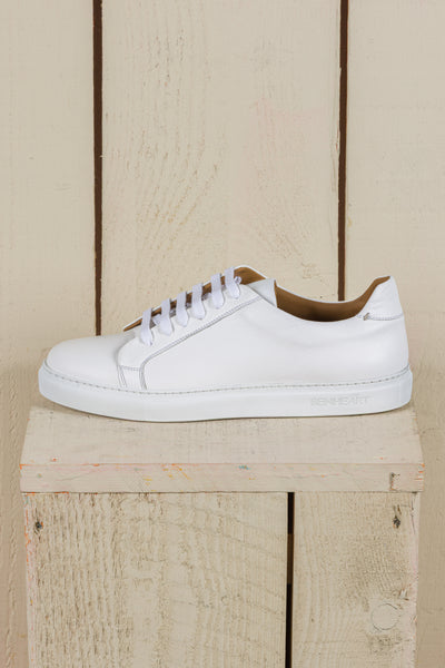 Benheart Leclerc men’s white leather low-top sneakers, side view.