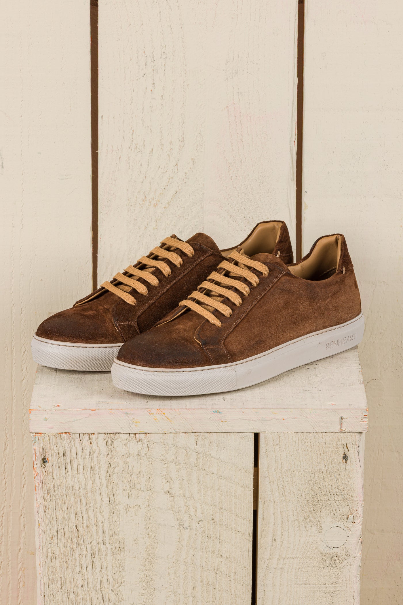 Benheart Leclerc men’s brown suede leather low-top sneakers, front angled view.