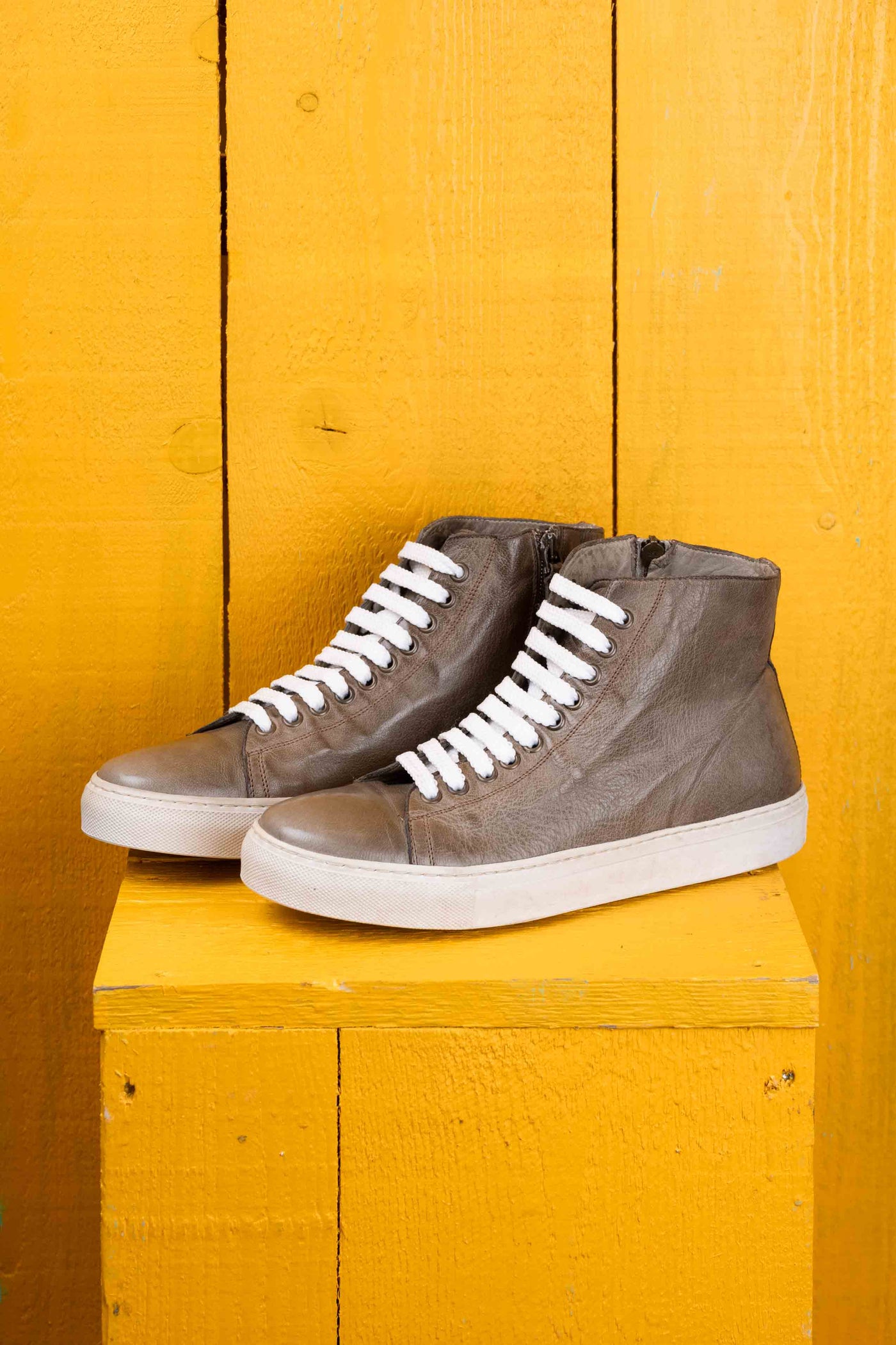 Front angled view of Lombardi 1022 unisex corda leather high-top sneakers with rubber soles by Benheart.
