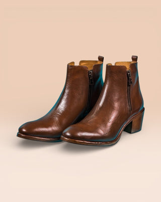 Benheart Miranda 5258 women’s cerro leather ankle boots with side zip, front angled view.