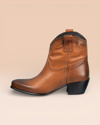 Benheart Natali 5151 Texan low-cut boots in cerro, side view.