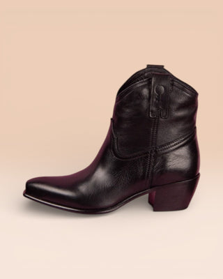 Benheart Natali 5151 Texan low-cut boots in black, side view.