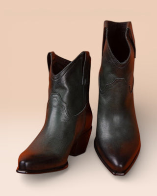 Benheart Natali 5151 Texan low-cut boots in green, front angled and top view.