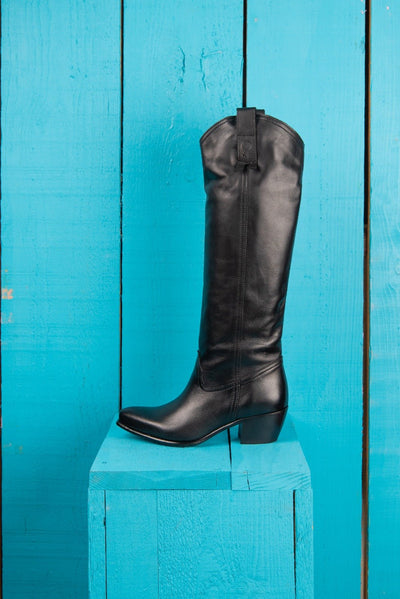 Side view of Novelli high texan boots by Benheart in black.