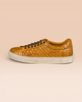 Side view of Oliviero 6201 men's mahogany woven leather low top sneakers.