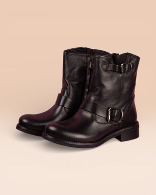 Benheart PRE08F women’s black leather ankle boots with buckles and side zip, front angled view.