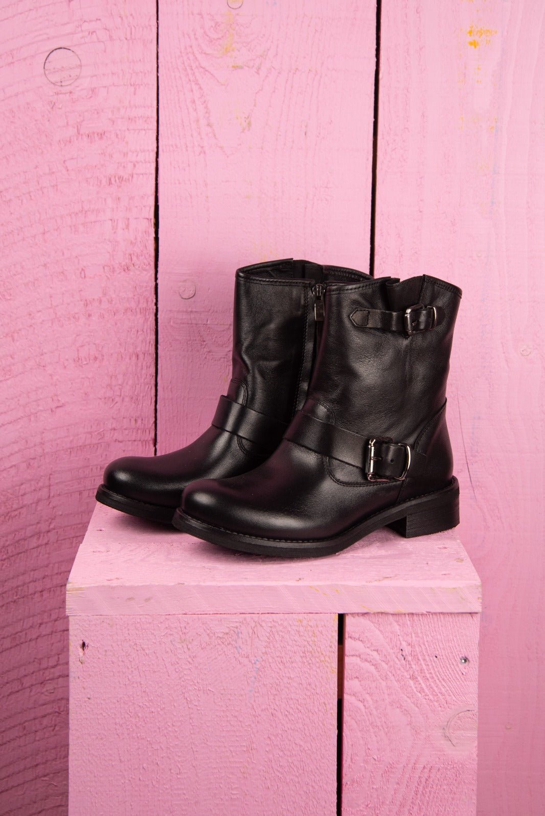 Benheart PRE08F women’s black leather ankle boots with buckles and side zip, front angled view.