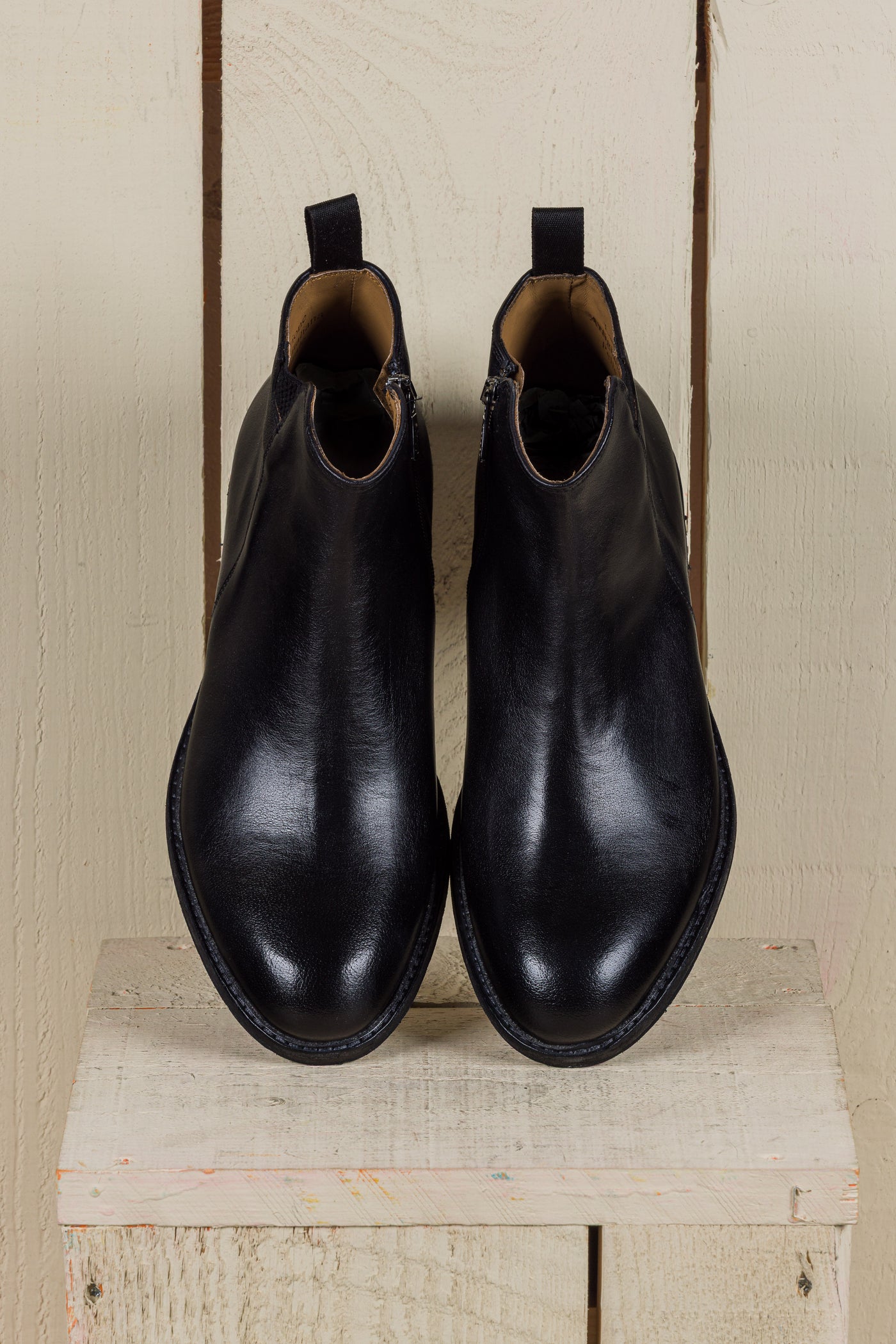 Top view of Suso men’s black leather Chelsea boots by Benheart.