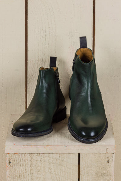 Front angled and top view of Suso men’s green leather Chelsea boots by Benheart.