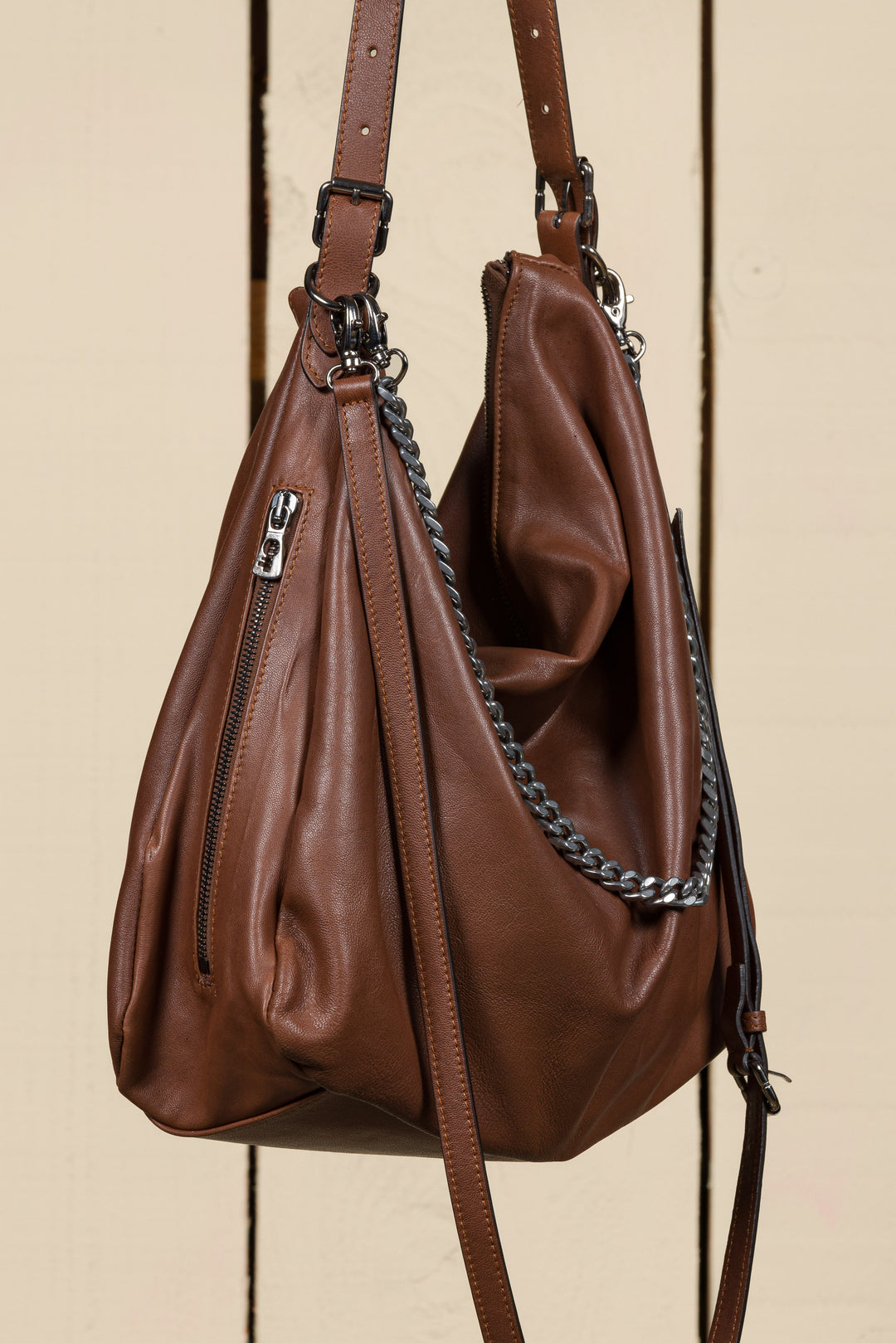 Les six “TAXED dyed leather bag” Les six “TAXED dyed leather bag