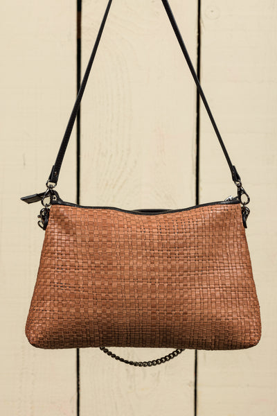 Benheart Violet Intrecciata leather brown handwoven leather bag, front view of the back, showing woven leather pattern, chain and leather shoulder strap, and zipper closure, luxury designer handbag for women.