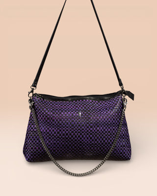 Front view of the Benheart Violet Intrecciata handwoven leather bag in black and violet, featuring a woven pattern, chain and leather shoulder strap, zipper closure.