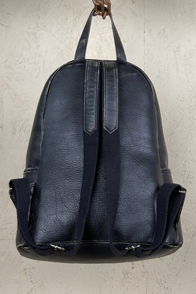 Benheart Zoe Special women’s black and beige leather backpack, rear view showing adjustable straps.