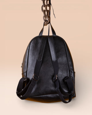 Zoe women’s backpack with black and red weave by Benheart, back view.