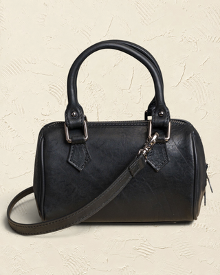 Borsa a mano strutturata Benheart | Made in Italy, Made with Heart in pelle di agnello nera con tracolla rimovibile