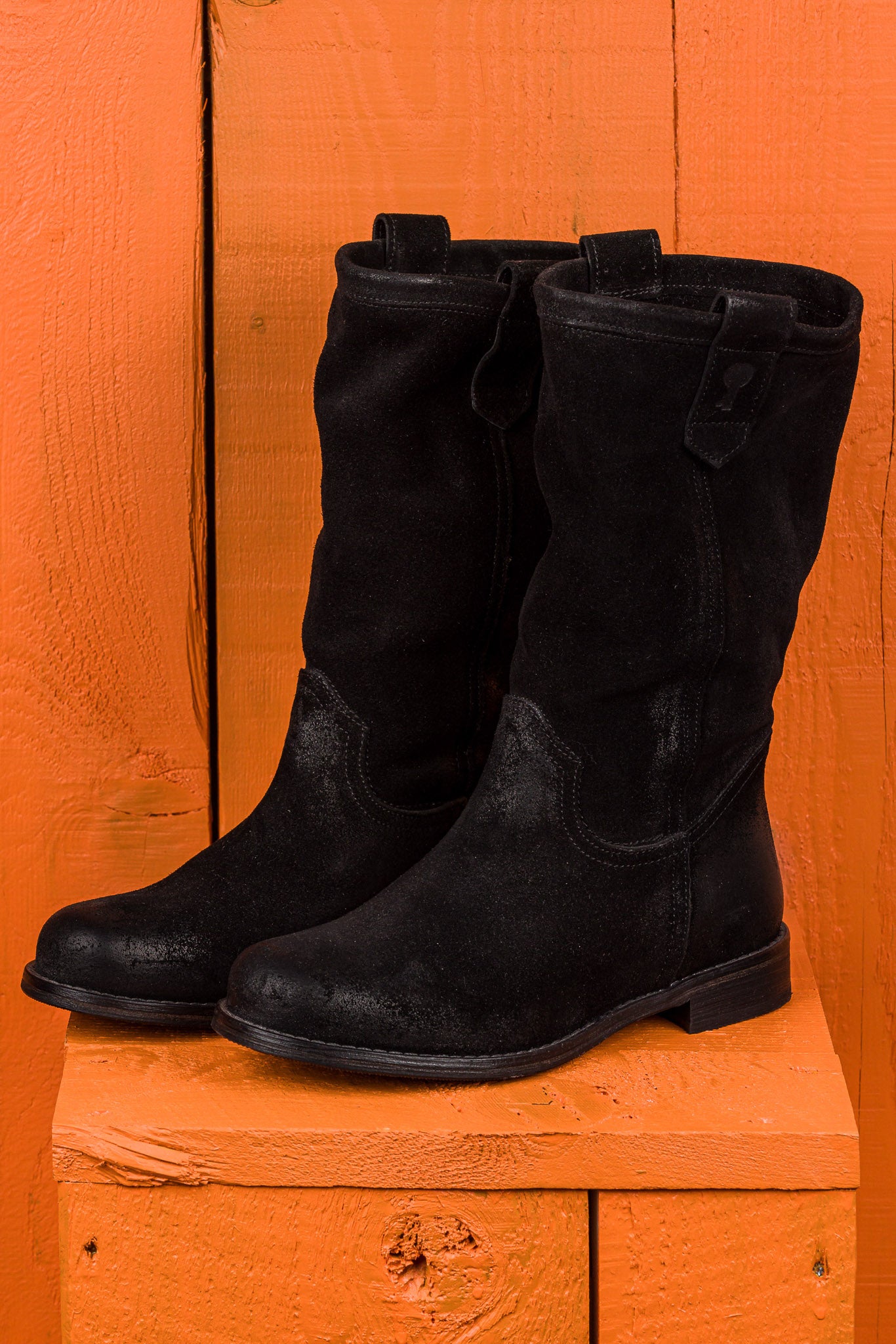 Benheart Agnese 5555 women’s black suede leather boots, front angled view.