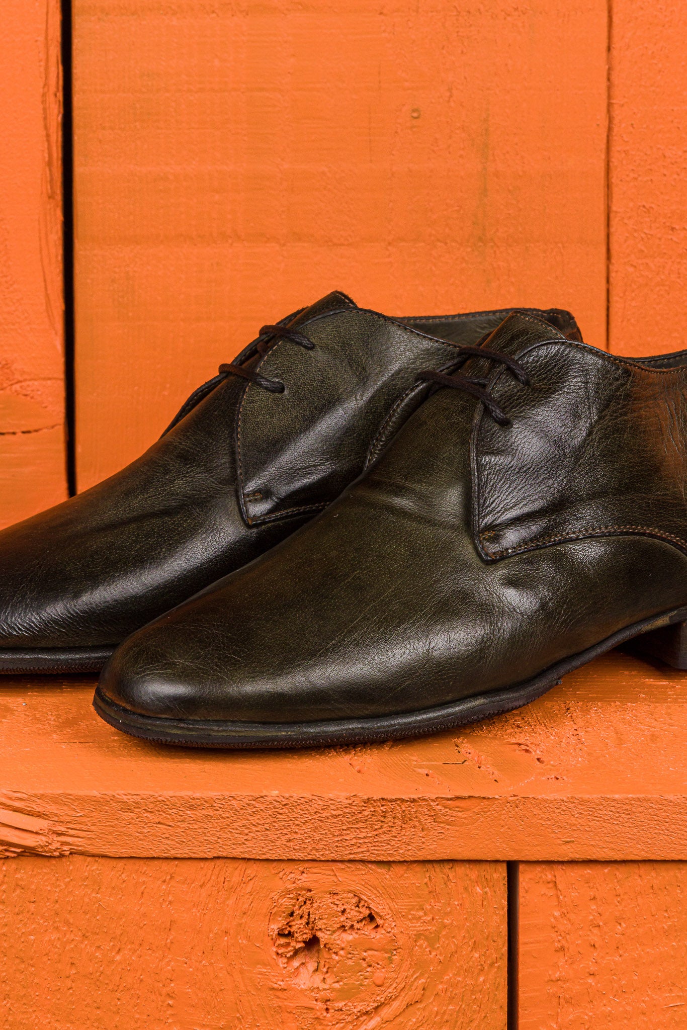 Benheart Amato 5999 men's lace-up leather Derby shoes in Bosco color, close up.