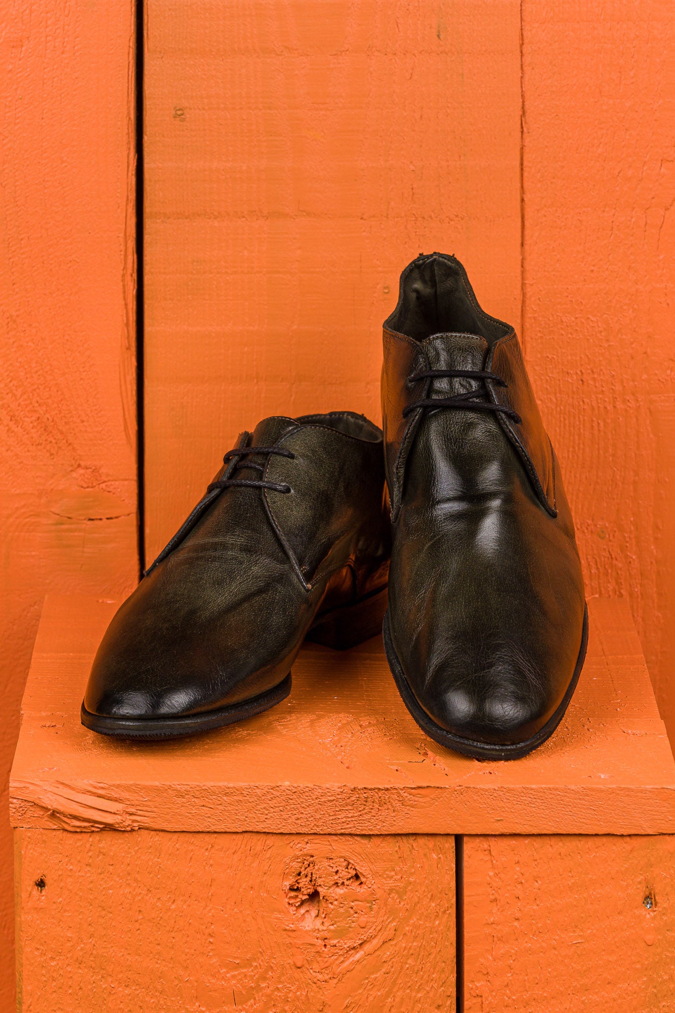 Benheart Amato 5999 men's lace-up leather Derby shoes in Bosco color, front angled and top view.
