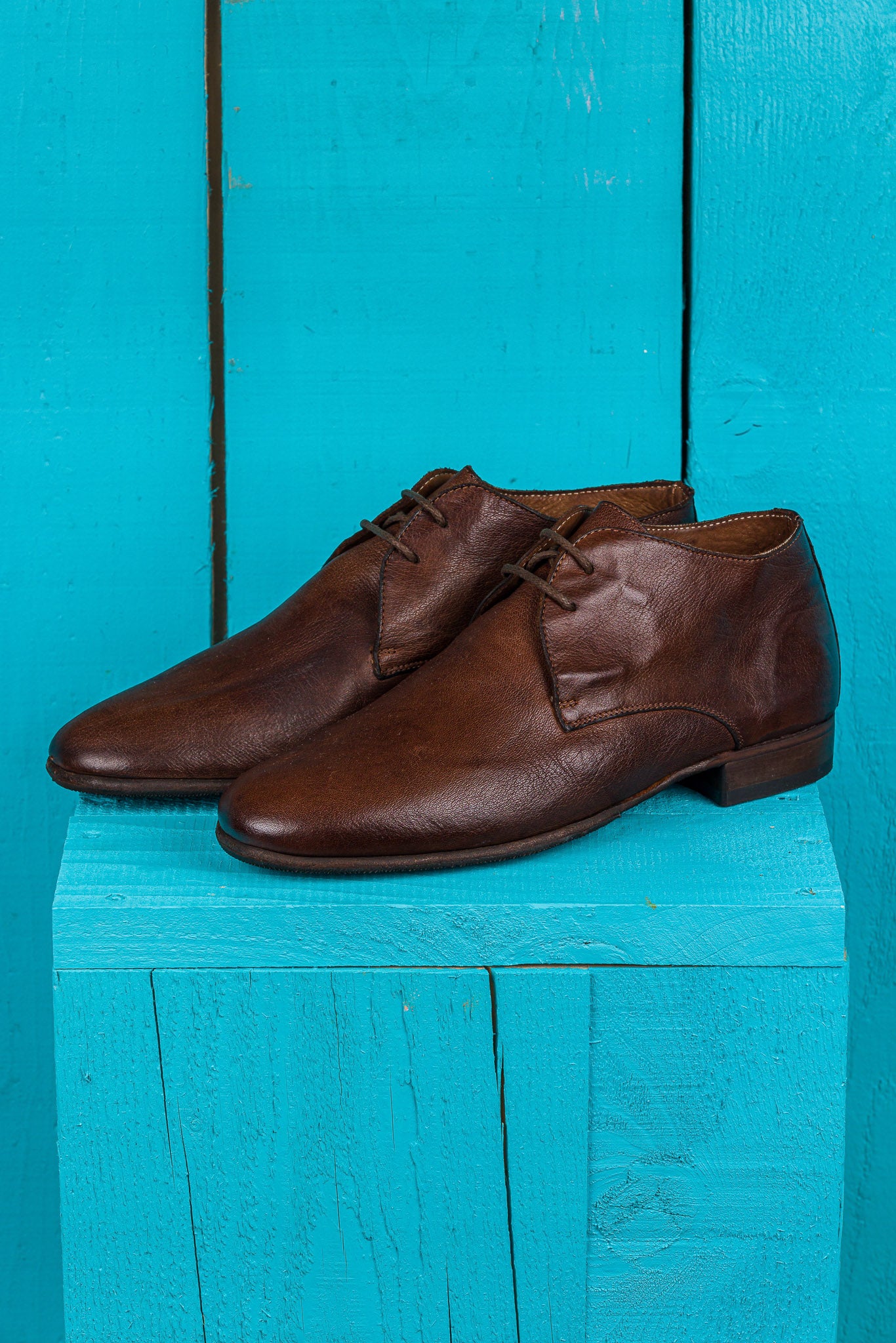 Benheart Amato 5999 men's lace-up leather Derby shoes in brown color, front angled view.