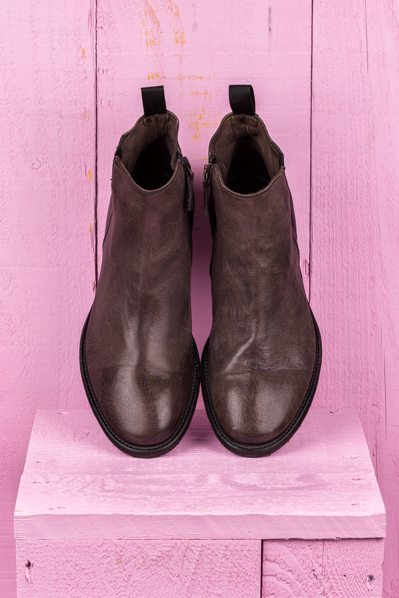 Benheart Aufiero 1434 men’s Chelsea boots in pietra fumo stone grey, top view, handcrafted in Italy