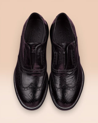 Top view of Benheart Colombo 7543 men’s black leather slip-on brogue shoes.