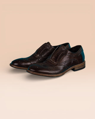 Front angled view of Benheart Colombo 7543 men’s tobacco leather shoes, handcrafted in Italy.