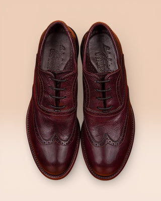 Top view of DA VINCI women's leather shoes by Benheart, with ringtail details and in dark brown chestnut color.