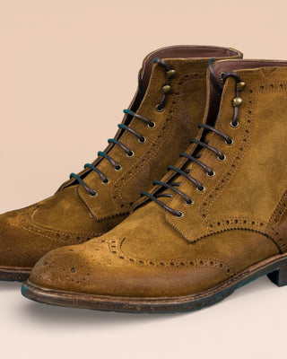 Detail of the front area of Benheart's Daniel men's suede leather boots in cognac.