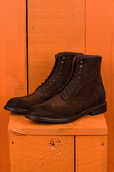 Front angled view of Benheart Daniel men’s lace-up boots in cigar brown suede.