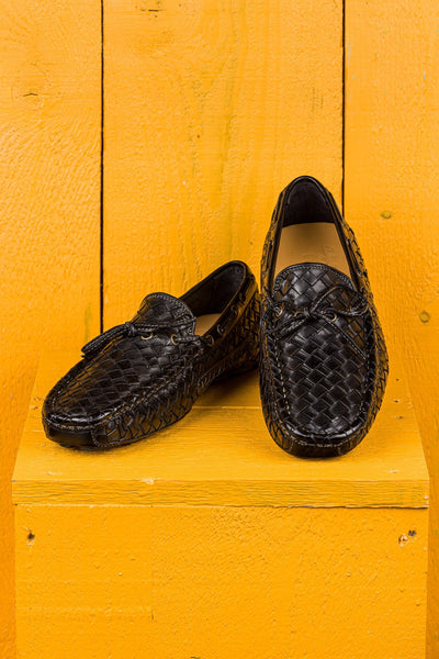 Front angled and top view of Benheart Innocenti E951 woven black leather driving moccasins.
